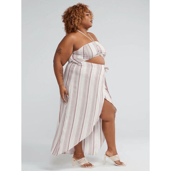 NWT Fashion to Figure Samara Cutout Halter Dress - Picture 3 of 3